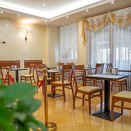 Hotel La Noce 3*
