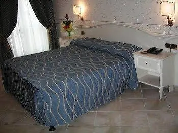 La Noce 3*