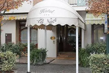 Hotel La Noce 3*